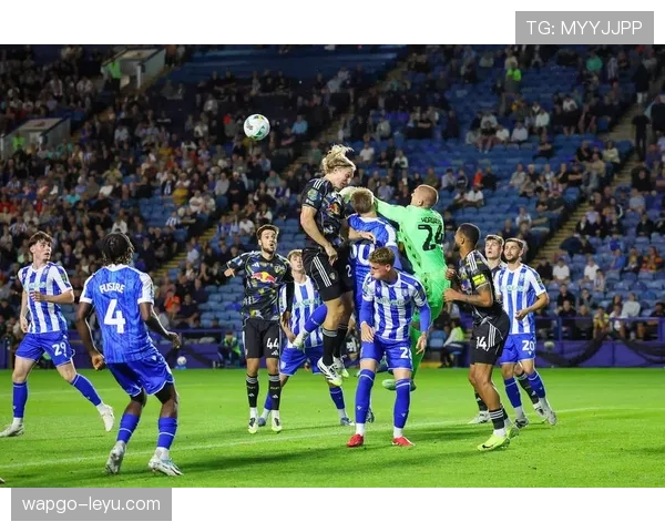 阿贾克斯强势开局彰显争冠雄心，新赛季表现惊艳