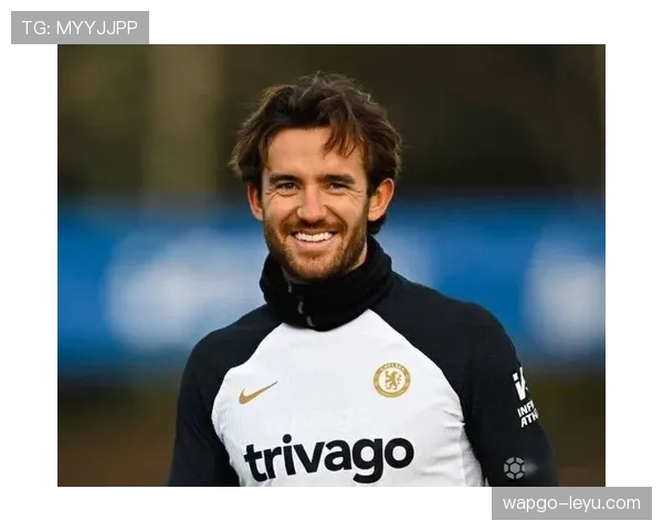 奇尔韦尔技术全面性闪耀赛场，引领足球新时代引热议