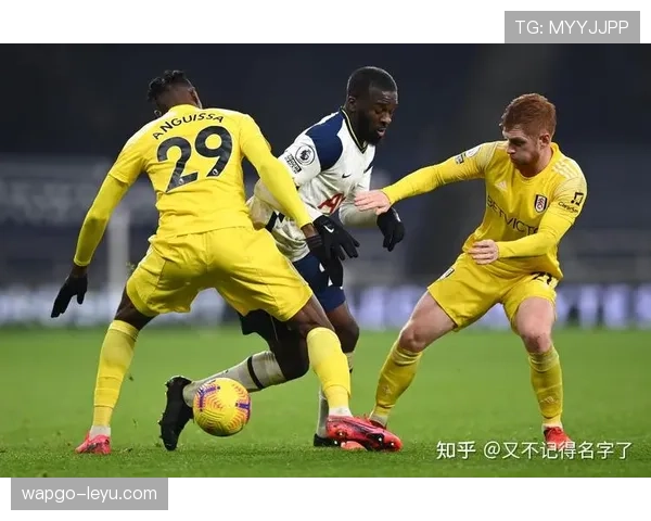 热刺新赛季强势回暖，有望重返英超争冠行列