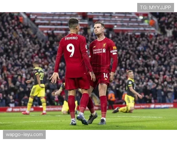 英超对决：卢顿与利物浦争夺宝贵三分，状态分析与表现期待